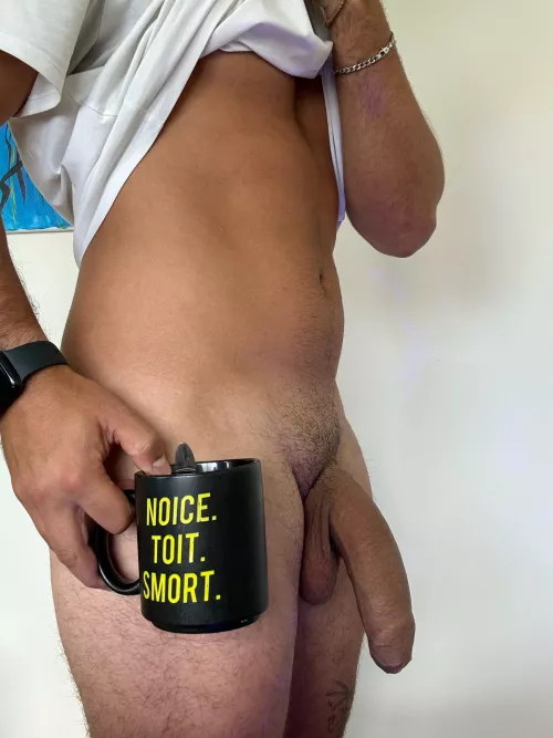 Breakfast is served by DistributionThis2408