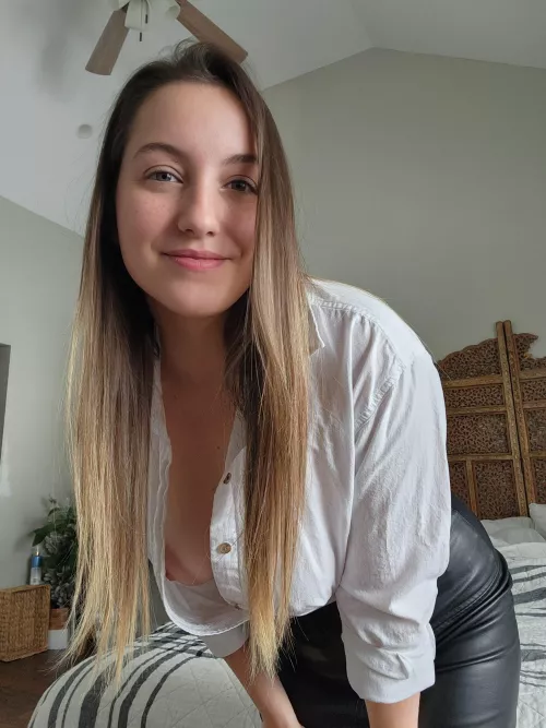 Can I help you with that paperwork? by sophie_fenmec