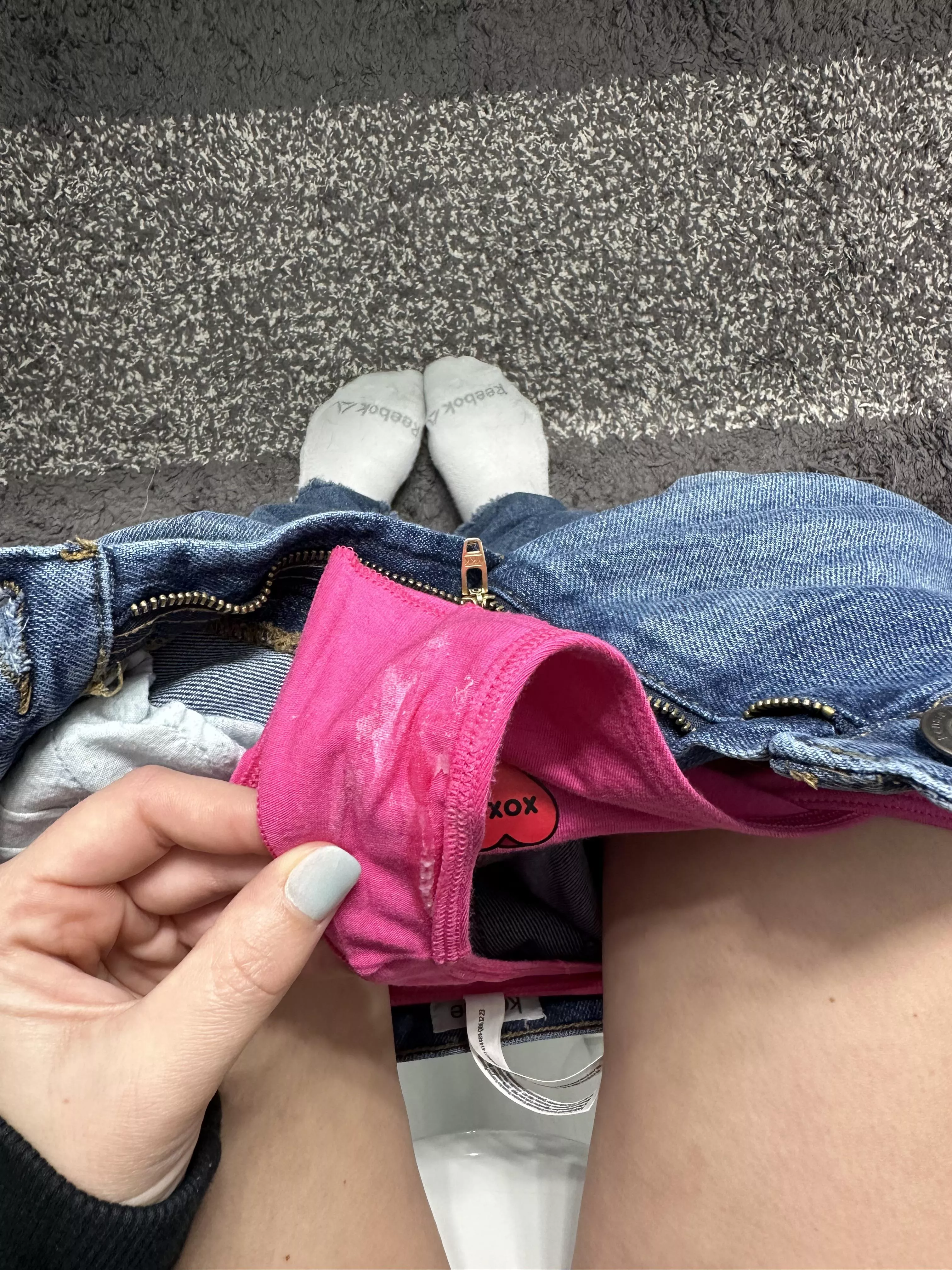 Cleanup on isle between my legs😜 posted by LionessGoddessGoods