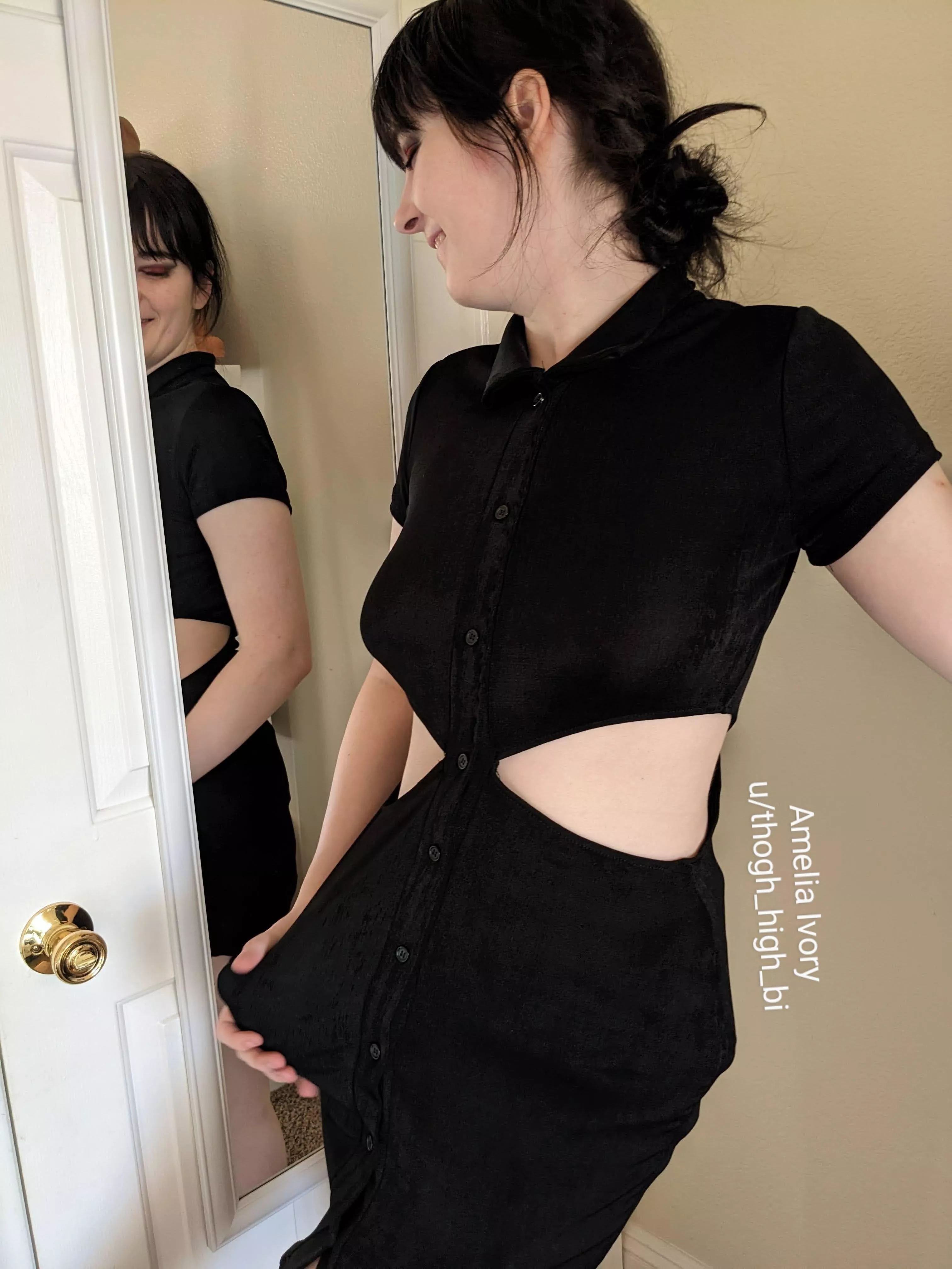 Close mouths don't get fed, let me hear you beg for it. posted by thogh_high_bi