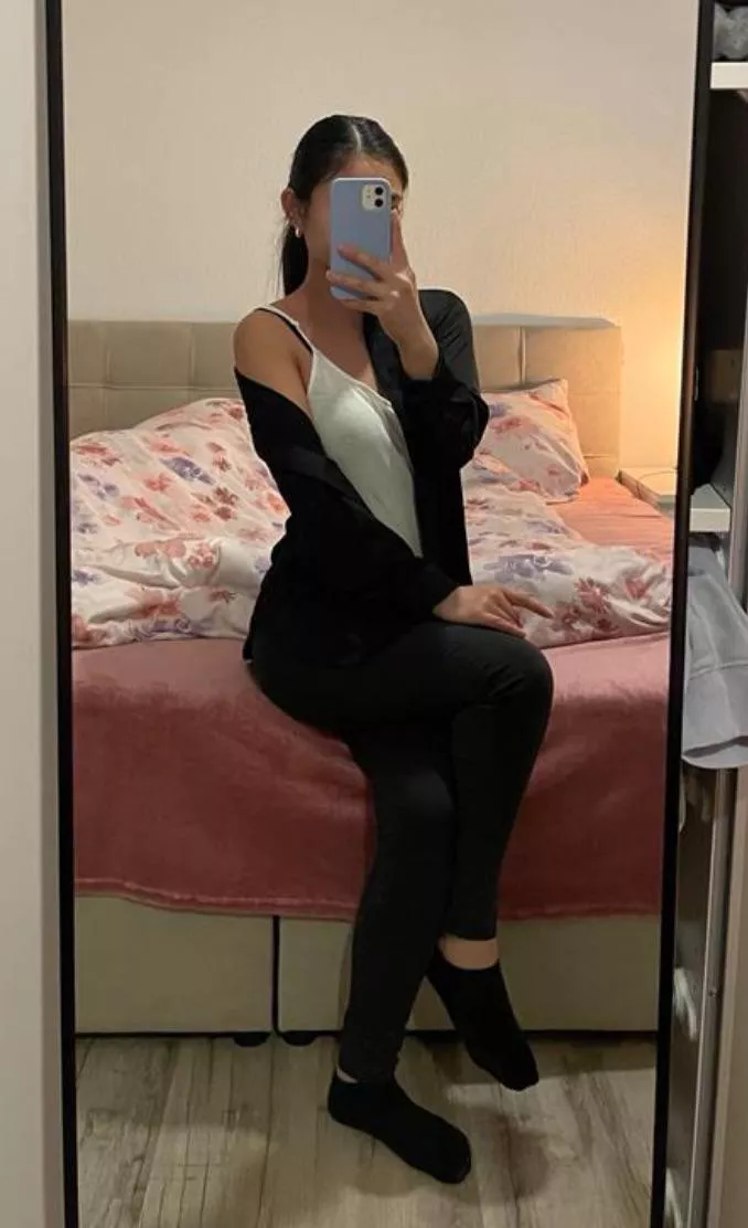 Cute selfie for you :3 posted by Sad_Bat6485