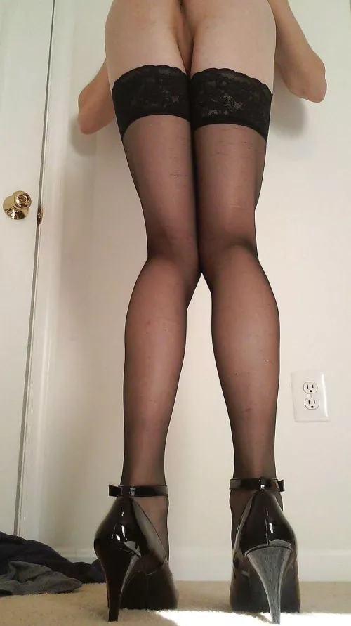 Do i have permission to sit on your face? by WillisNancy