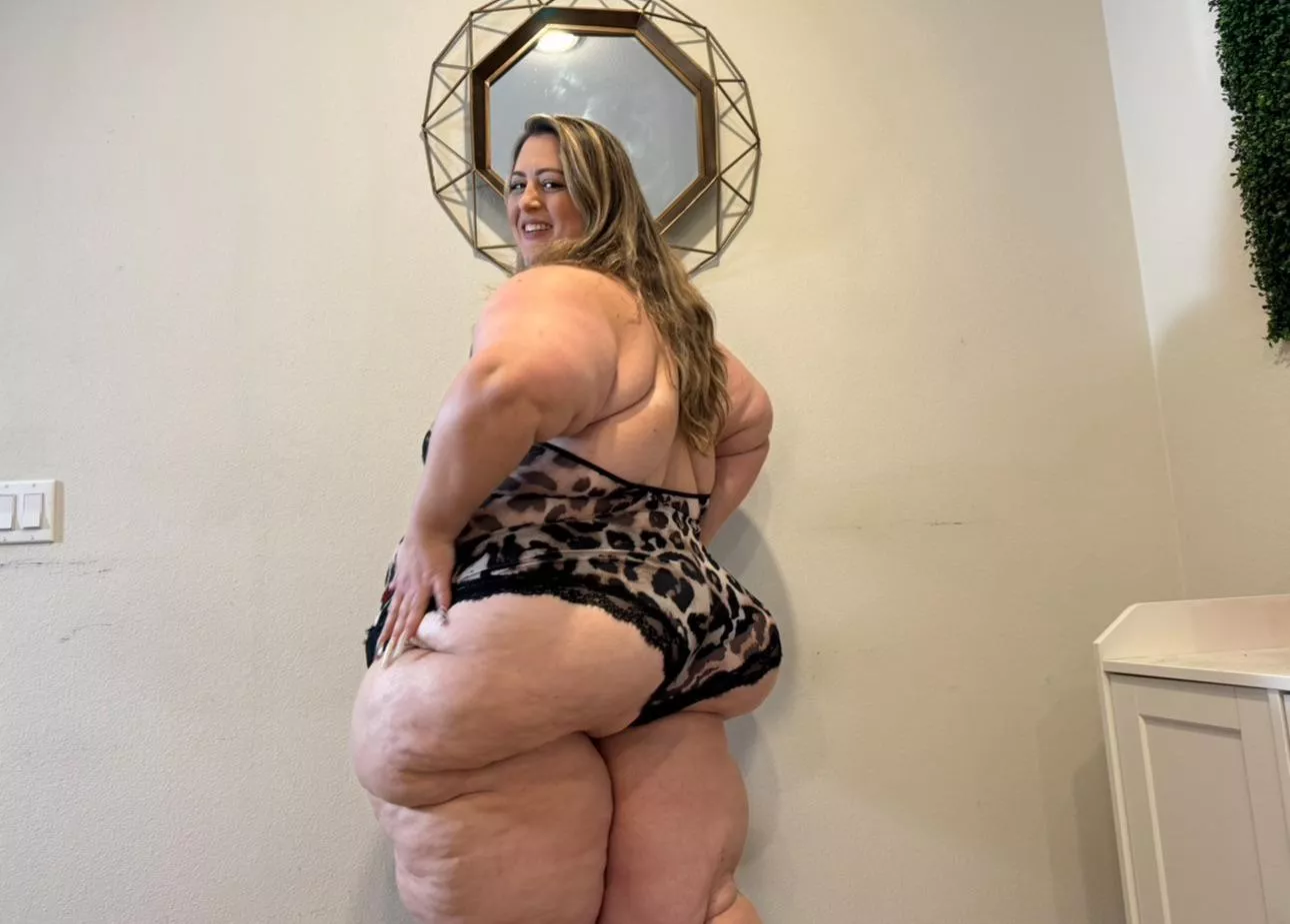 Do you like the view ? 🥰🍑 posted by ssbbwamber