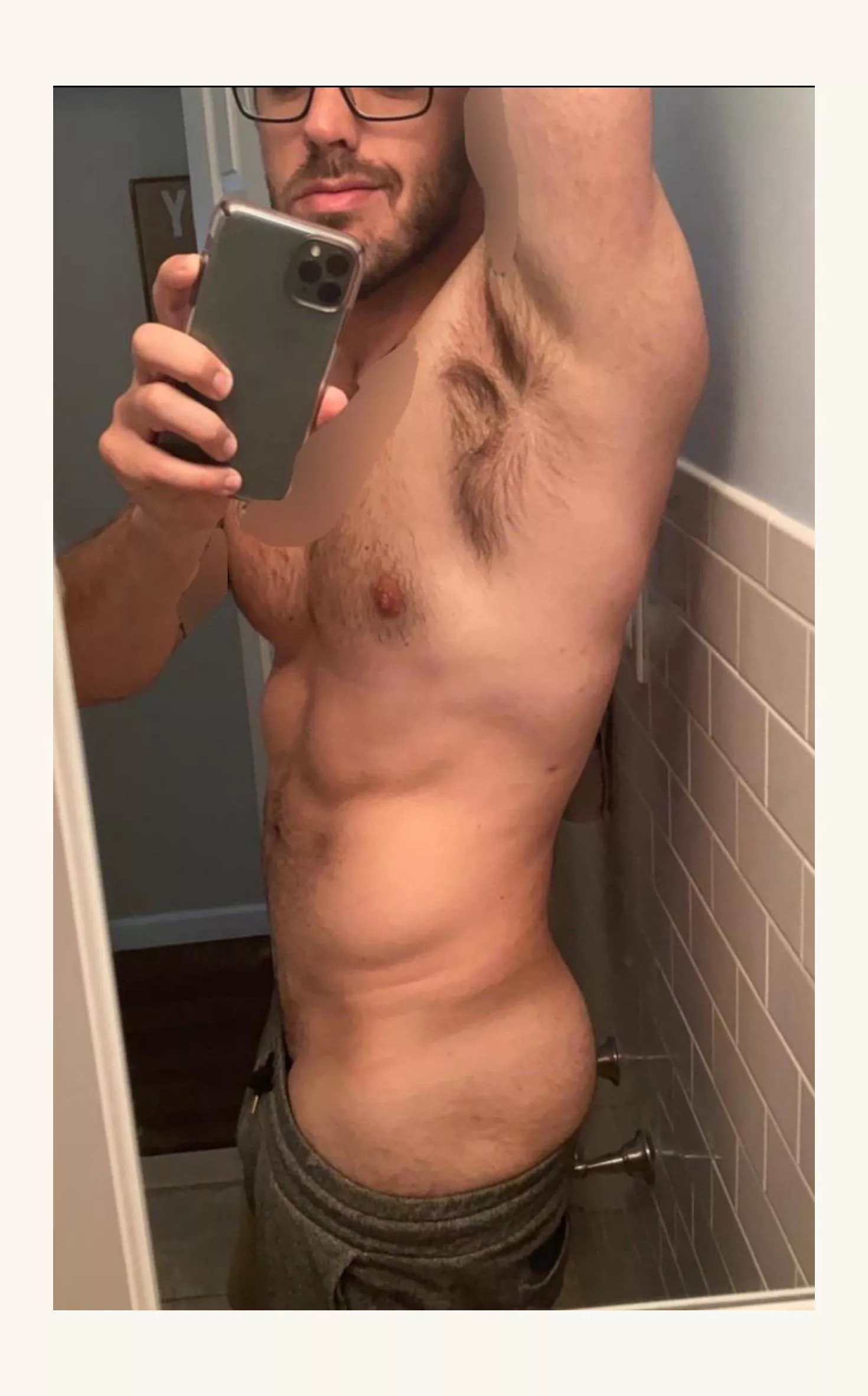 Do you think 6’4” guys in glasses are sexy? posted by Artistic_Sink_6118