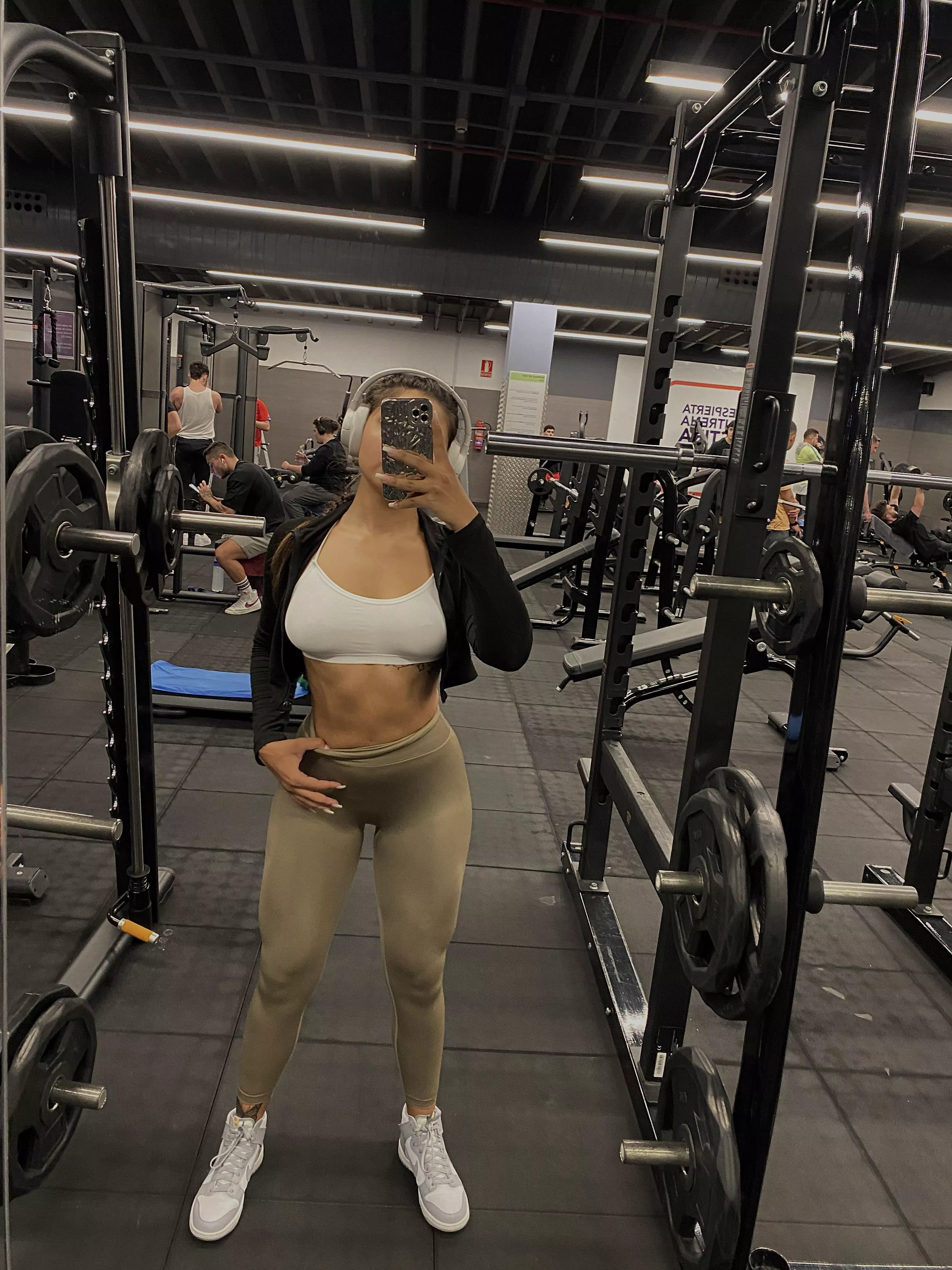 Does anyone want to go to the gym with me? Today I ended up very wet💦💦 posted by CatleEnough