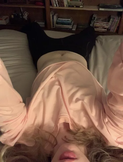 Feeling cute by Abyss_s78