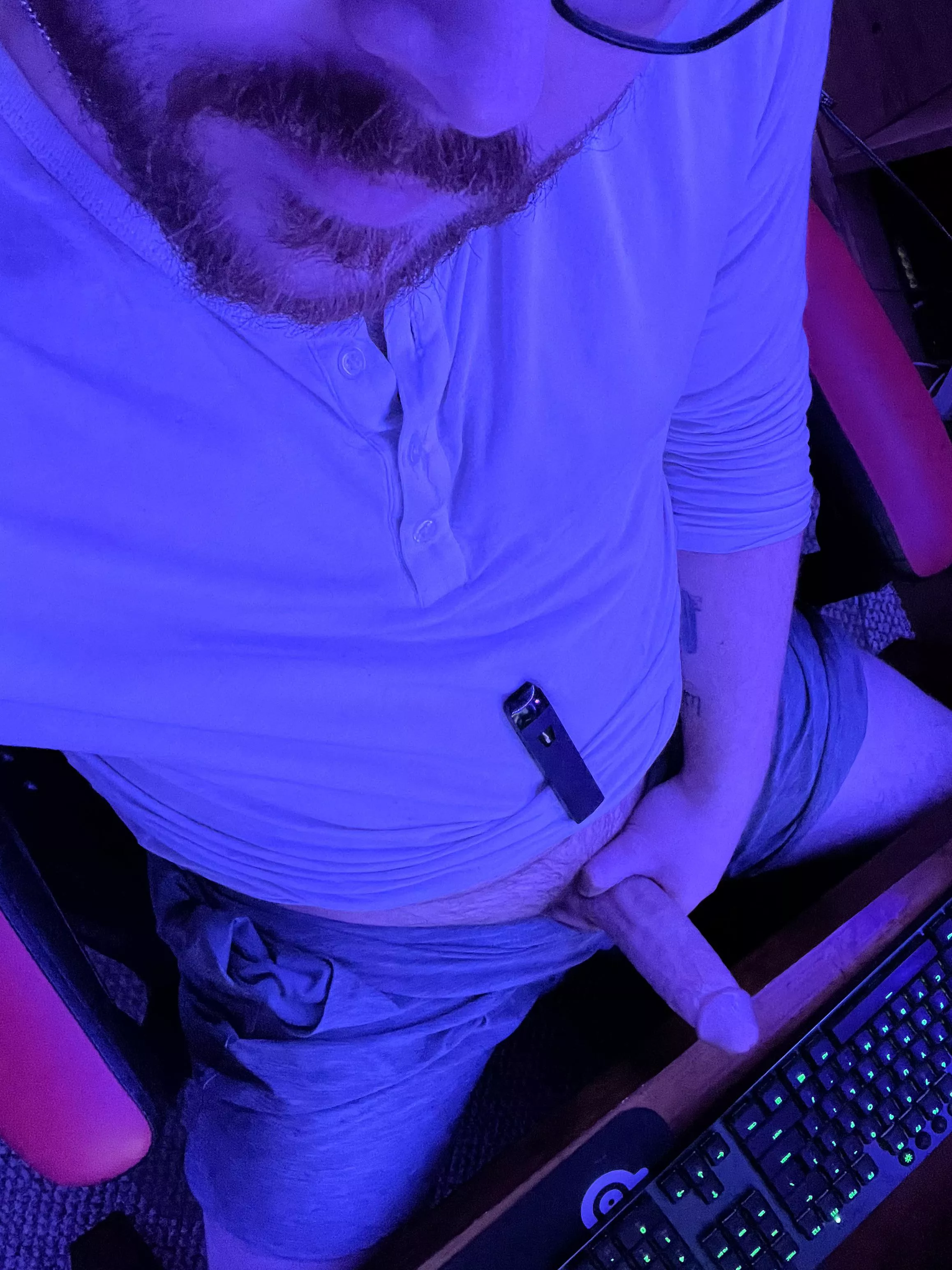 Ga[m]es and smoke after work? posted by Restrictedacxess