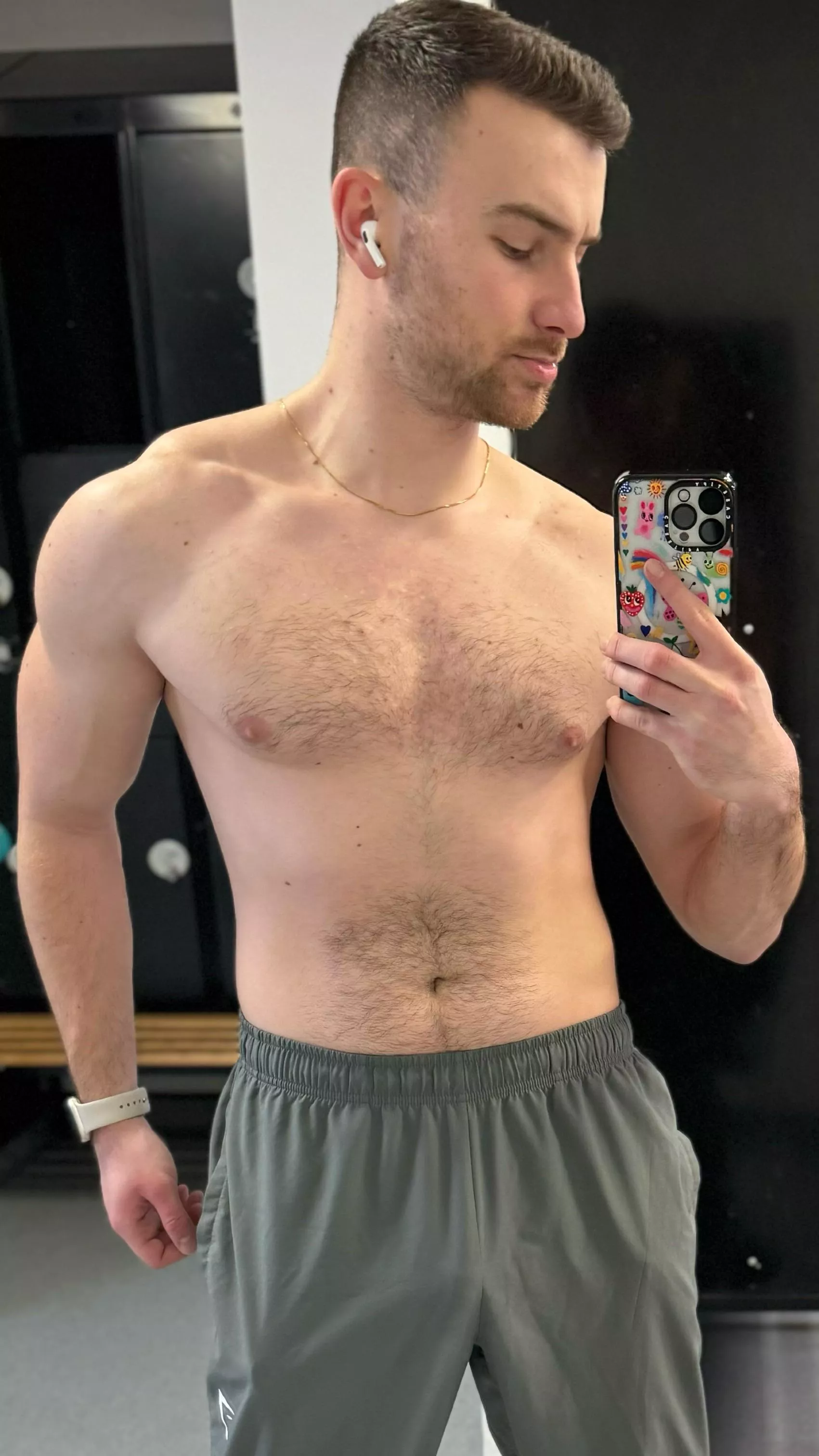 Guess what day it was at the gym 😁 posted by twinkstar49