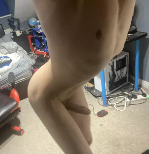 Hey :)) by OkRun3002