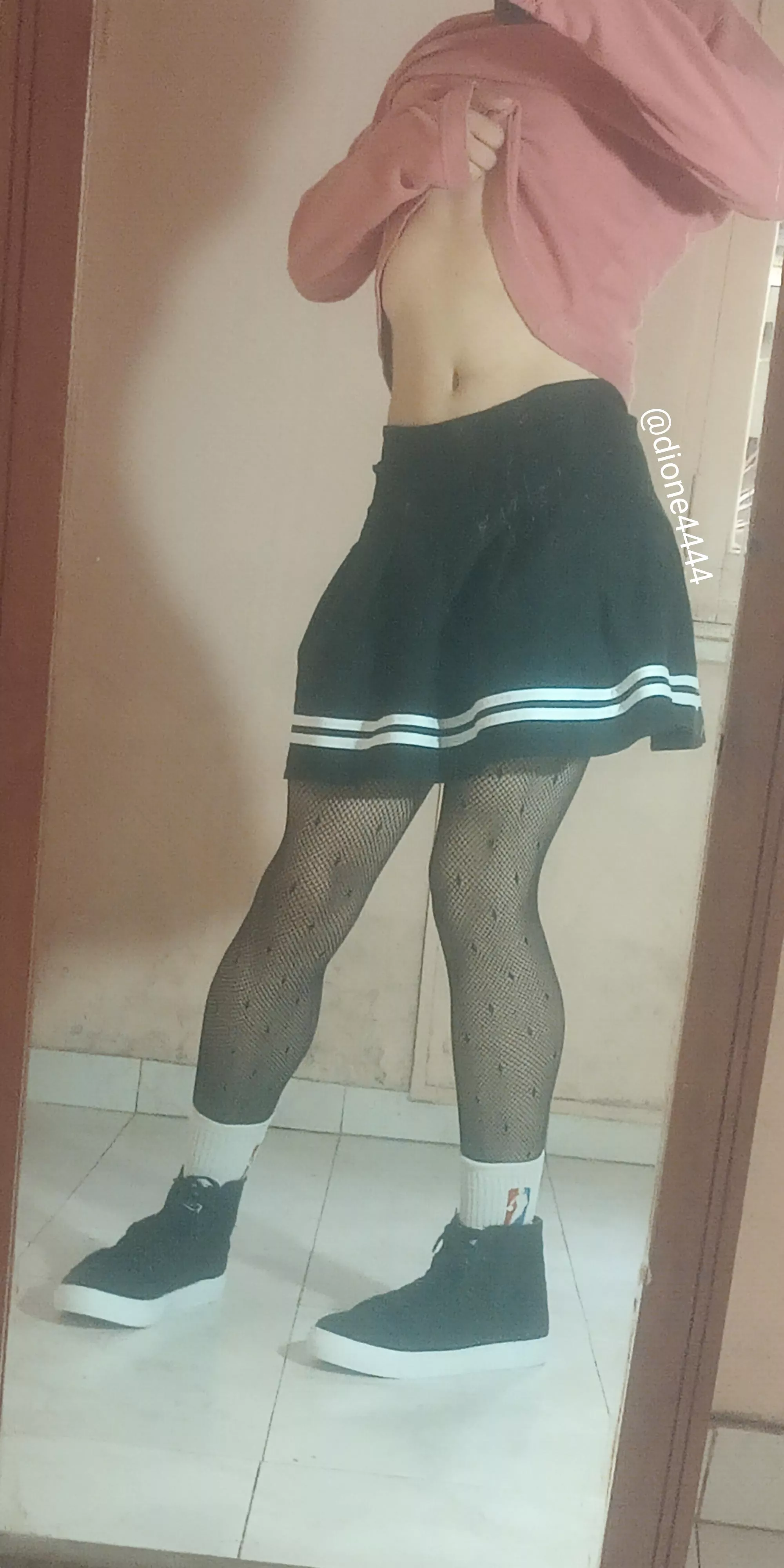 Hi,i am new,belly :3 posted by dionidfc