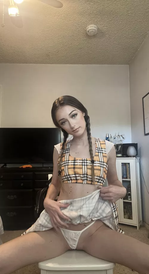 I am small but hot but I burn with passion inside by allisonb98