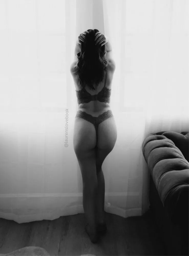 I did a new boudoir shoot, I'm so excited! posted by laurenslovebook