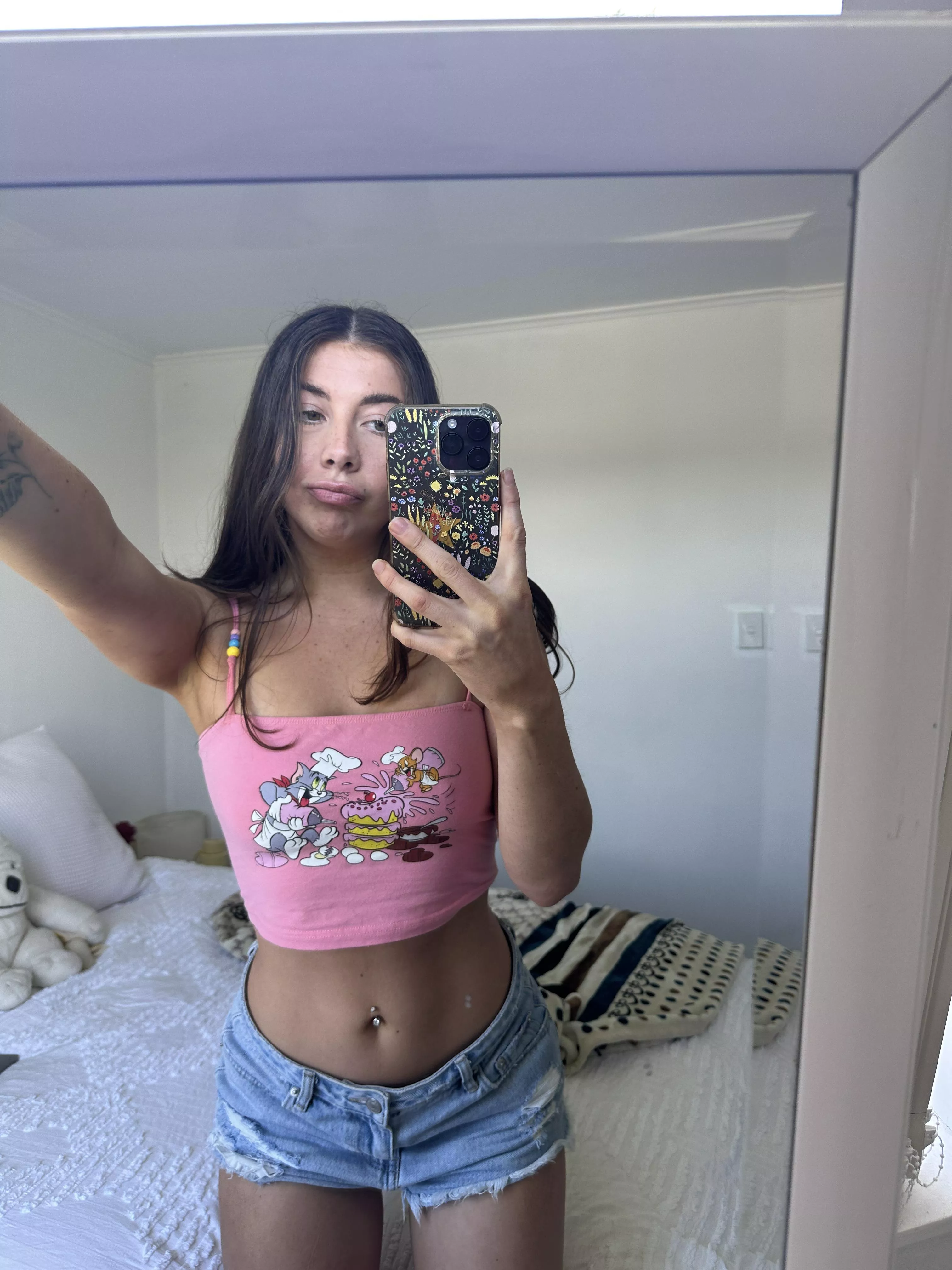 I really look cute in pink posted by Inevitable-Orchid335