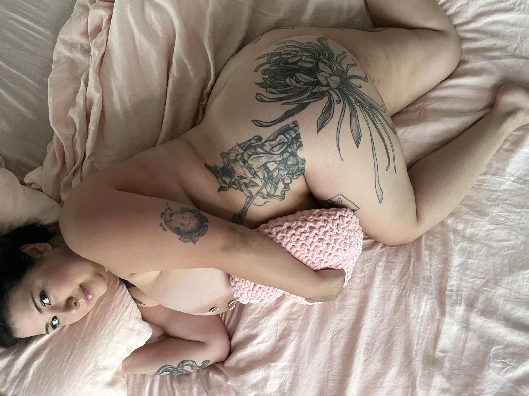 If we cuddled naked would my body get you hard...? posted by fatfemmebish