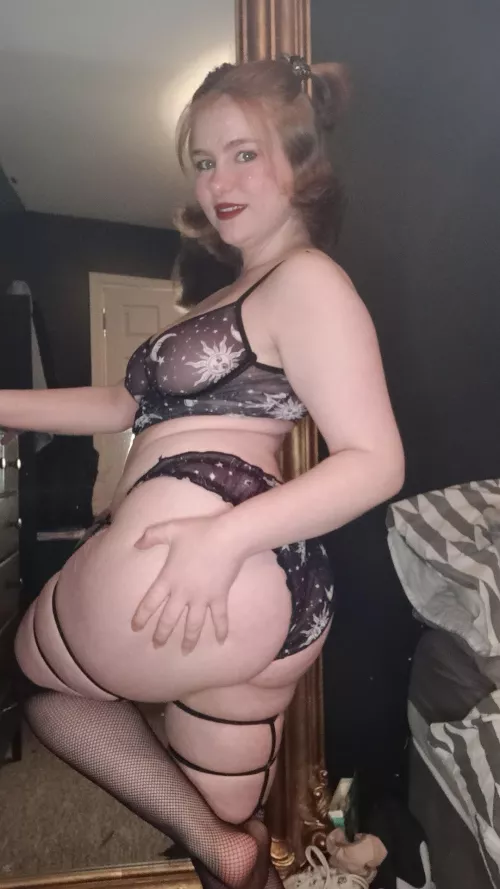 Juiciest ass on here today, want a taste? by LuckyDarla