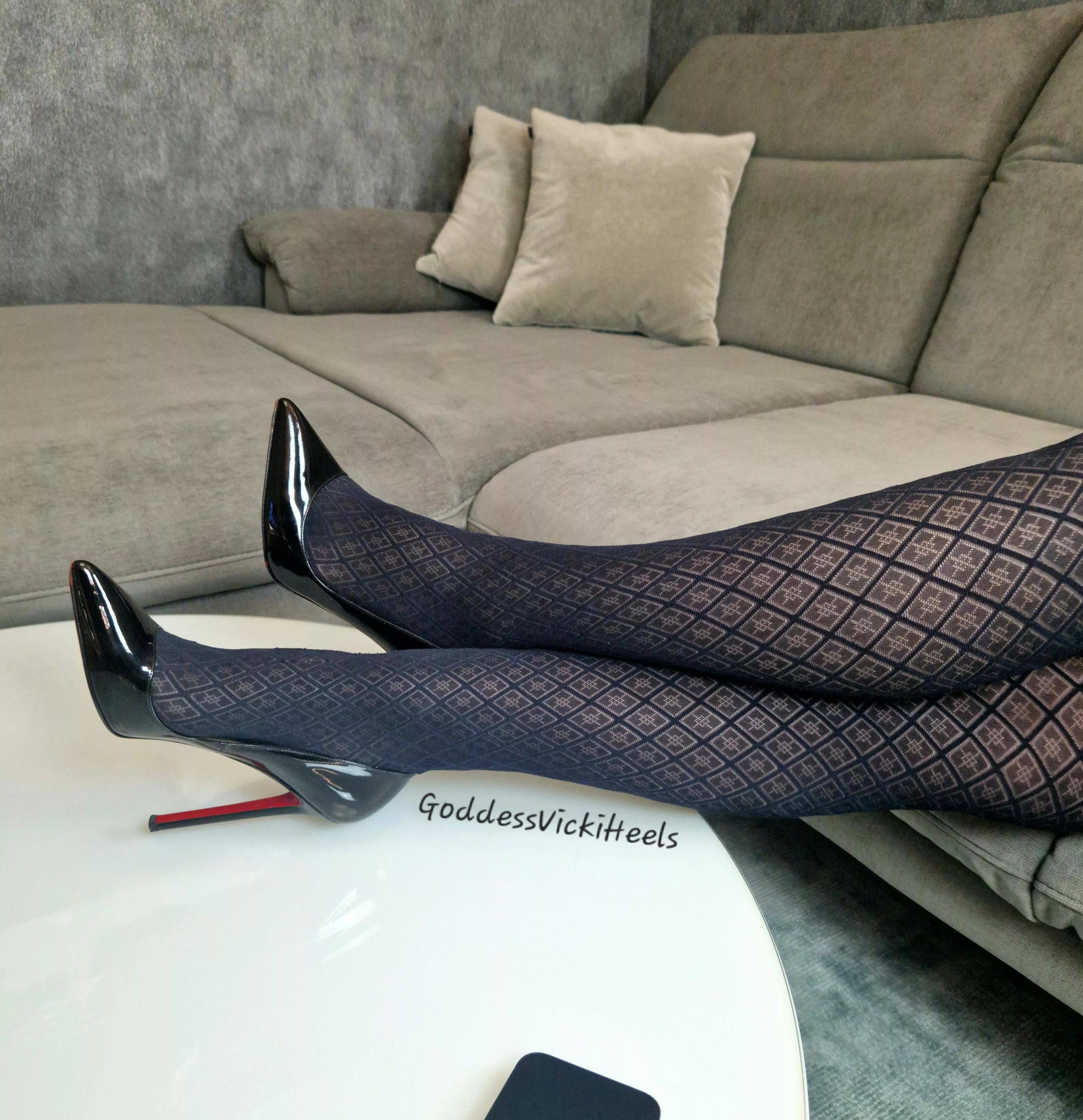 Legs up 💙 posted by GoddessVickiHeels