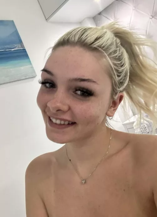 love having my hair up in a ponytail by LovecapriBabe