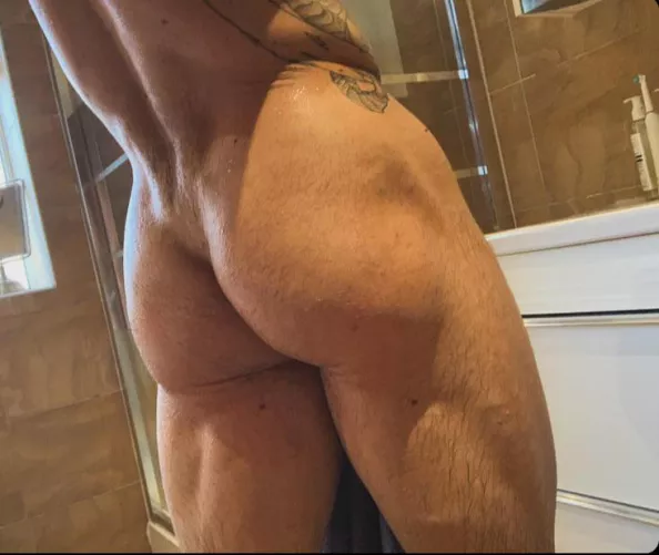 Making sure my peach gets to be seen by James567326