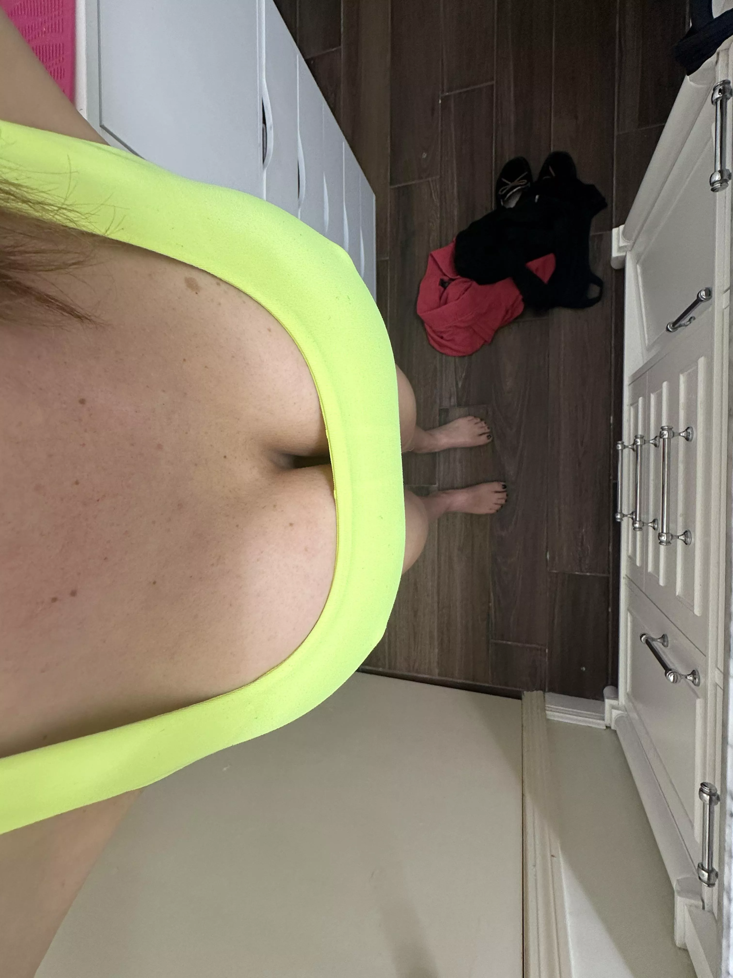 My feet seem so far away! posted by fitnesswife1983