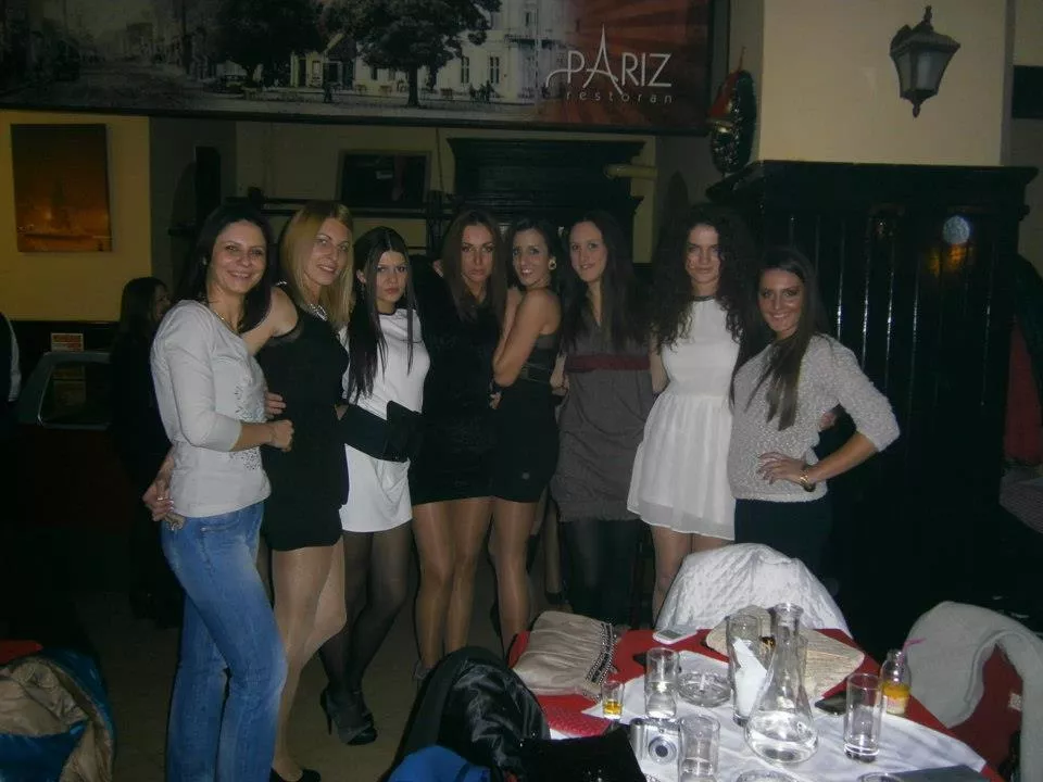 Rank restaurant girls posted by minkoil81