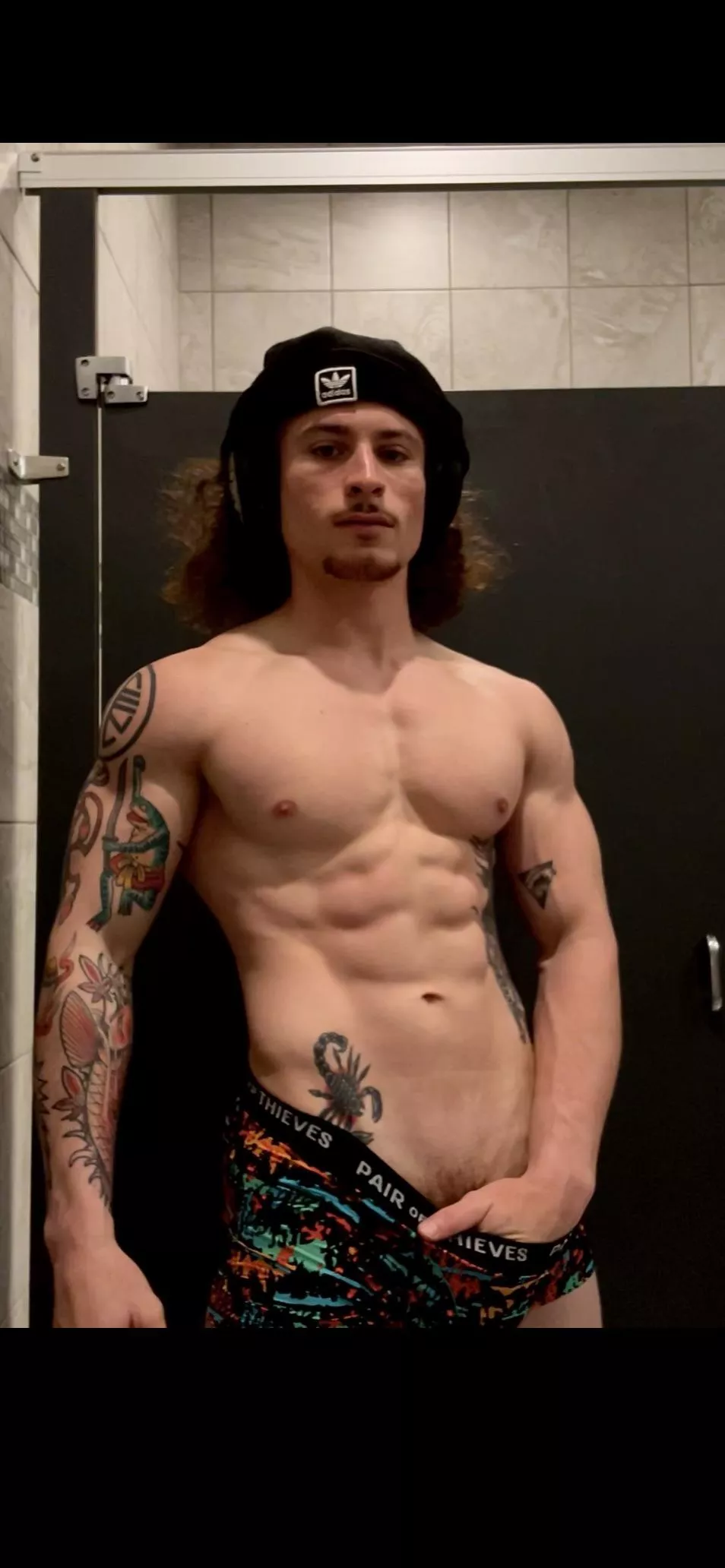 Tats make you look bigger posted by Yinmfyangg