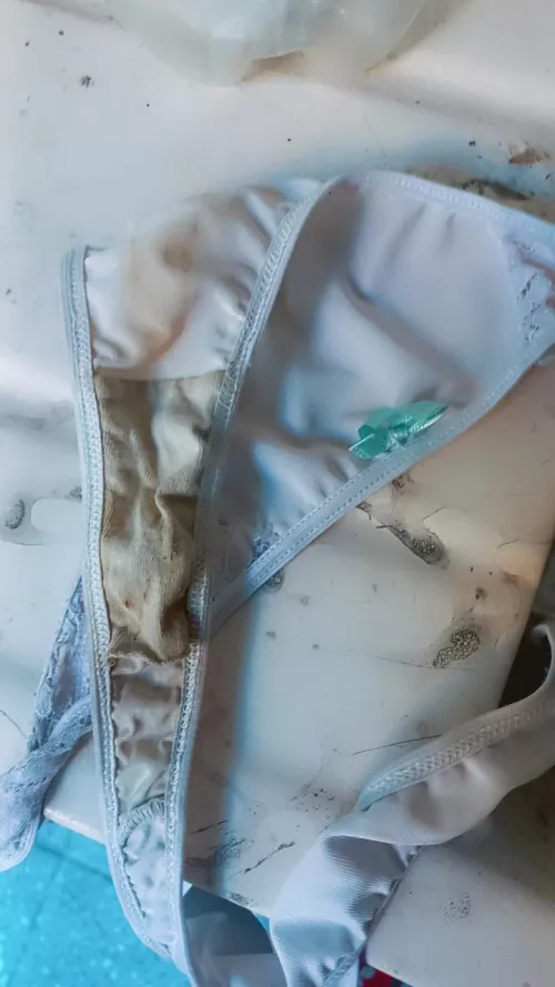 The smell of your Goddess calls you by Maria_Magdalena69