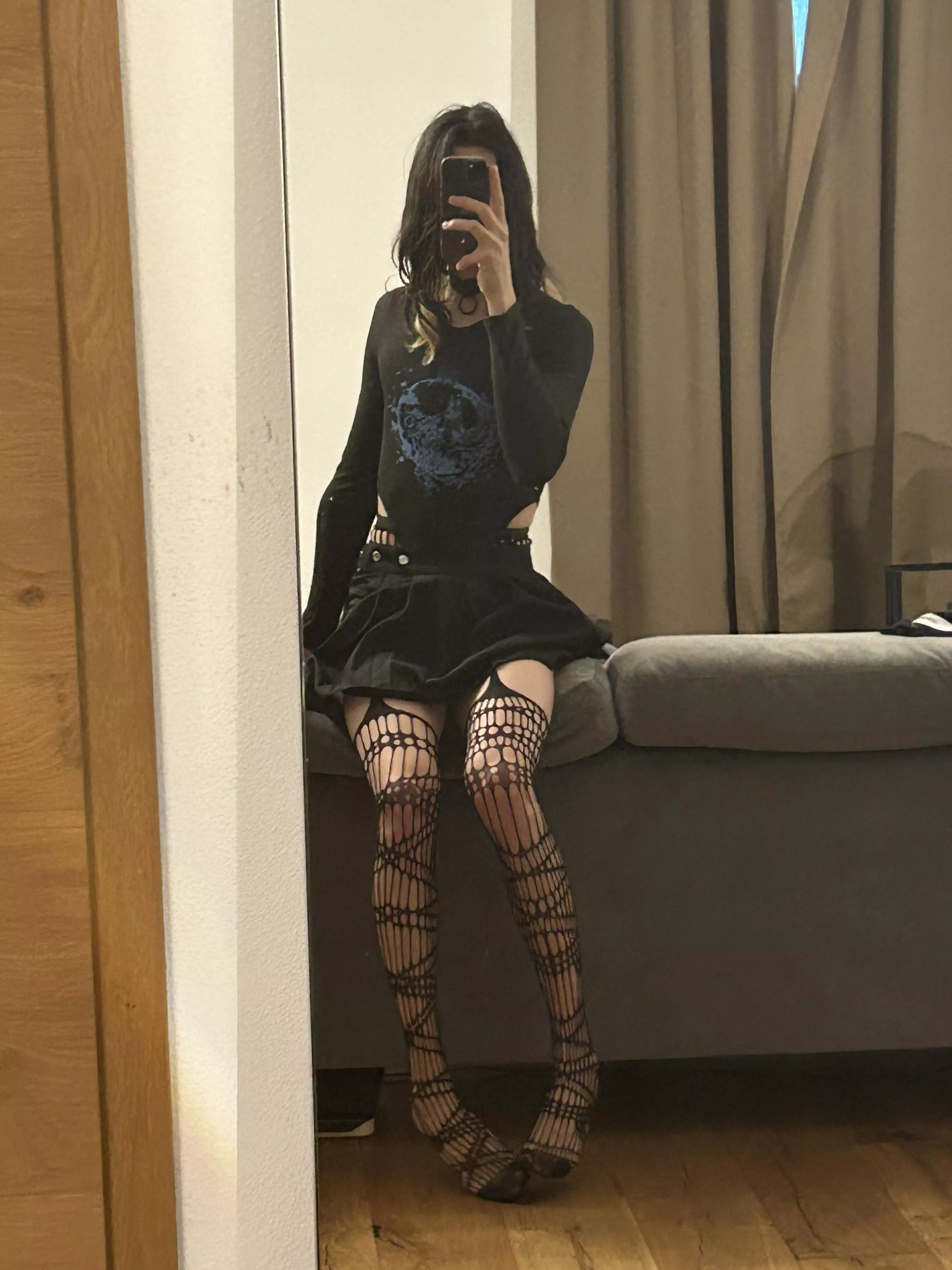 Thigh pillow anyone :3 posted by just_briar