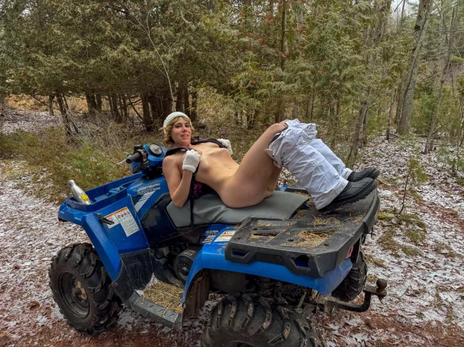 when you come across me on the trail by Tinkertoys69