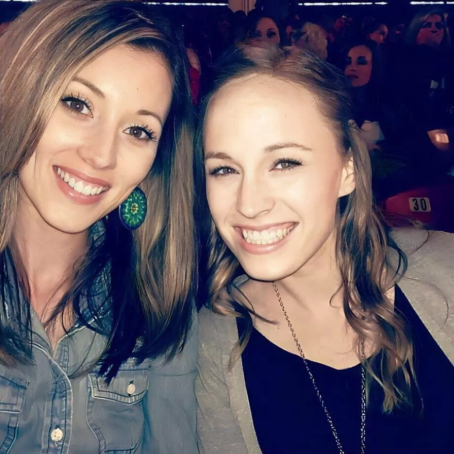 Which girl is prettier? posted by bonnner2