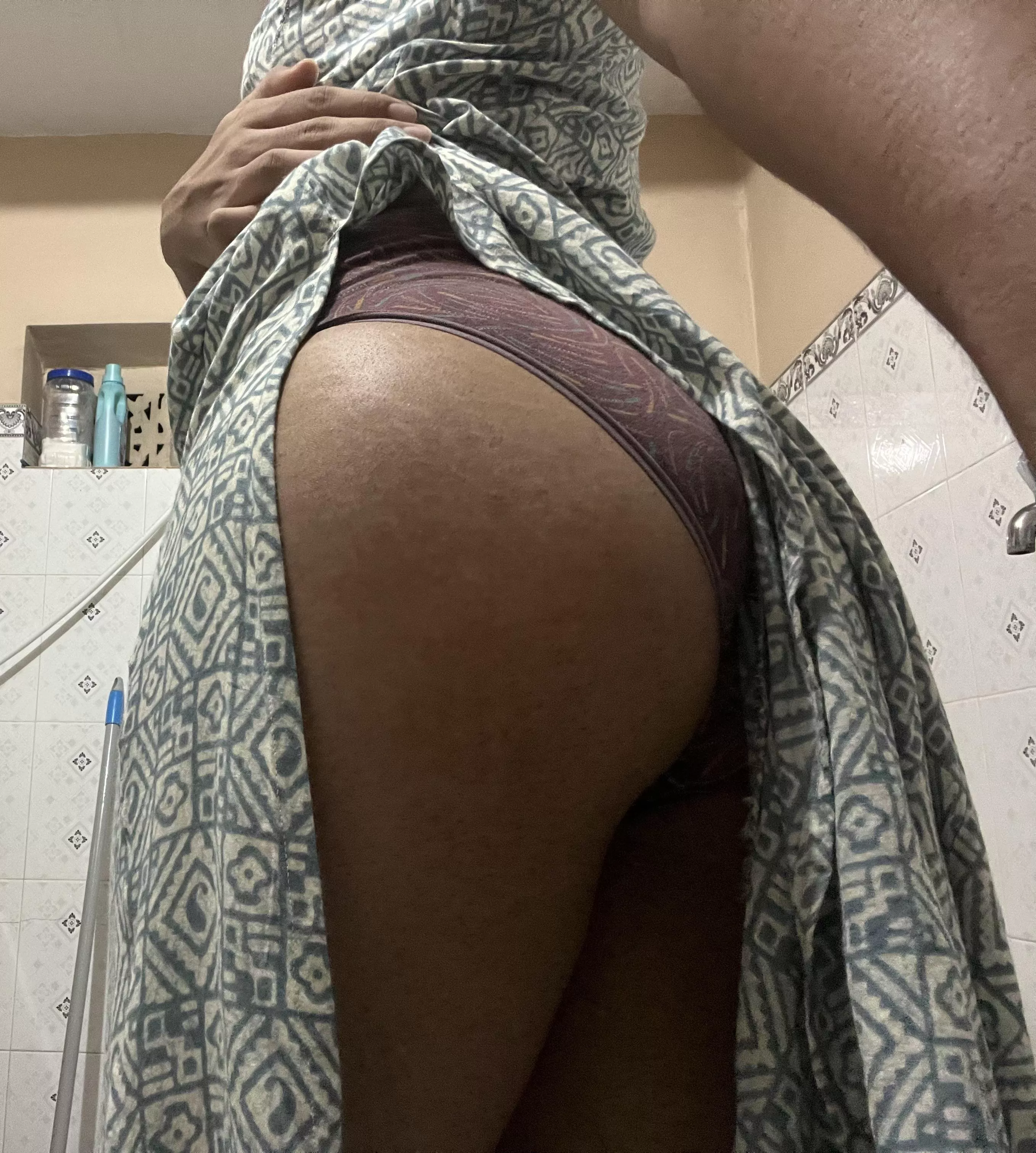 who wants a peak posted by IDGFabtU