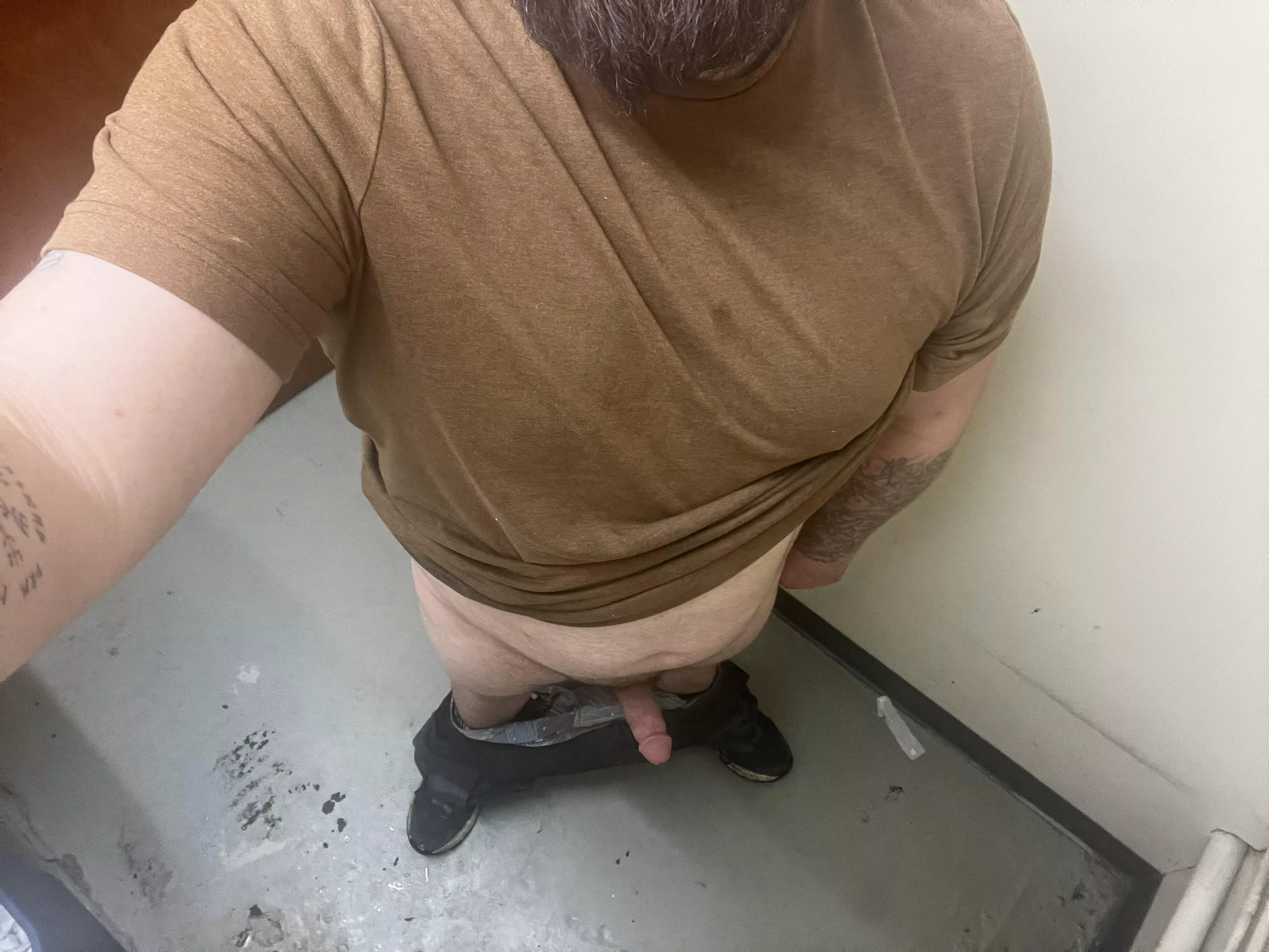 Who wants to slip into my office’s backroom with me? ;) posted by Chubbyfunguy