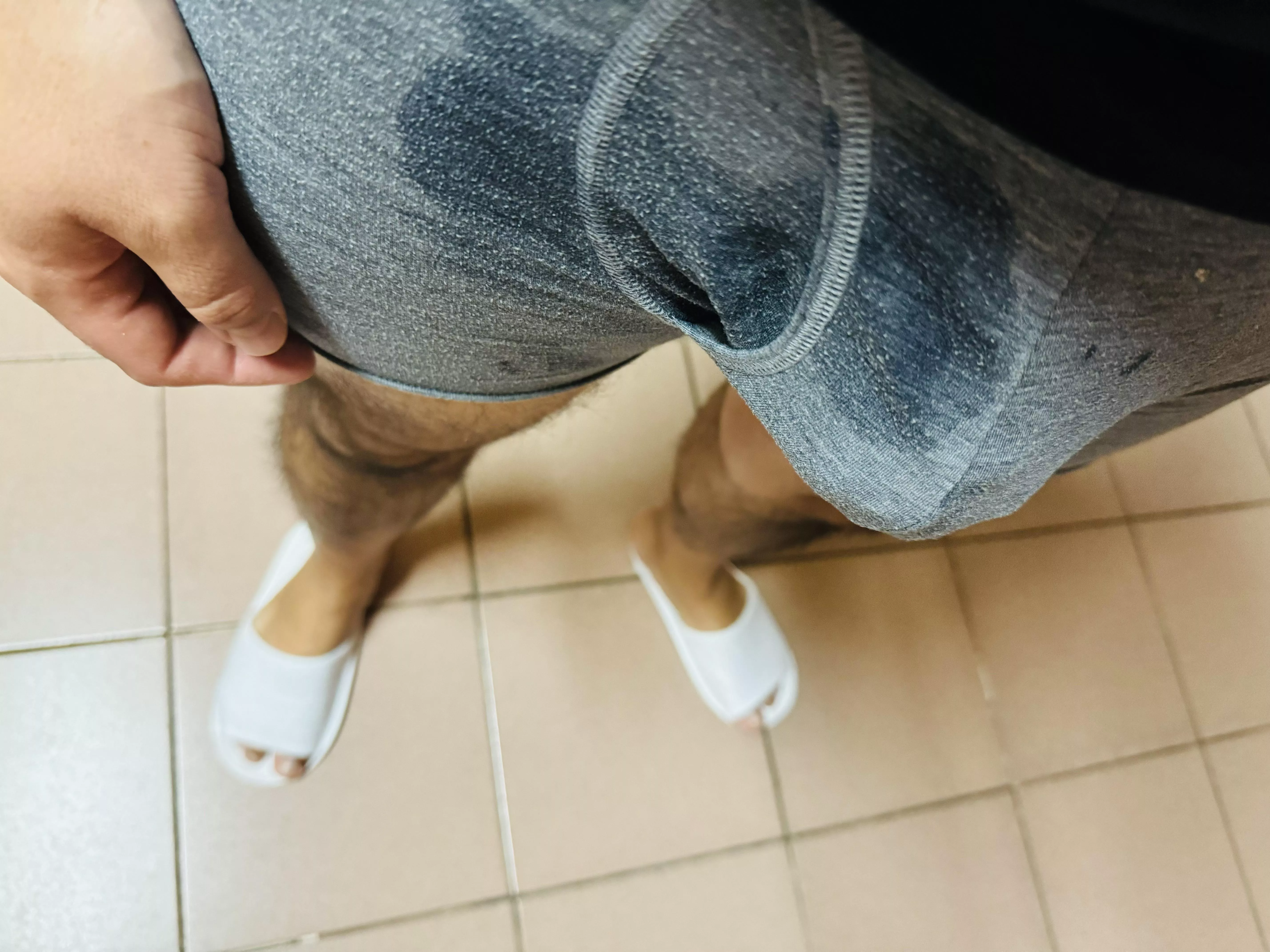 Woke up like this. Anyone else a heavy leaker? posted by Infam0usView001