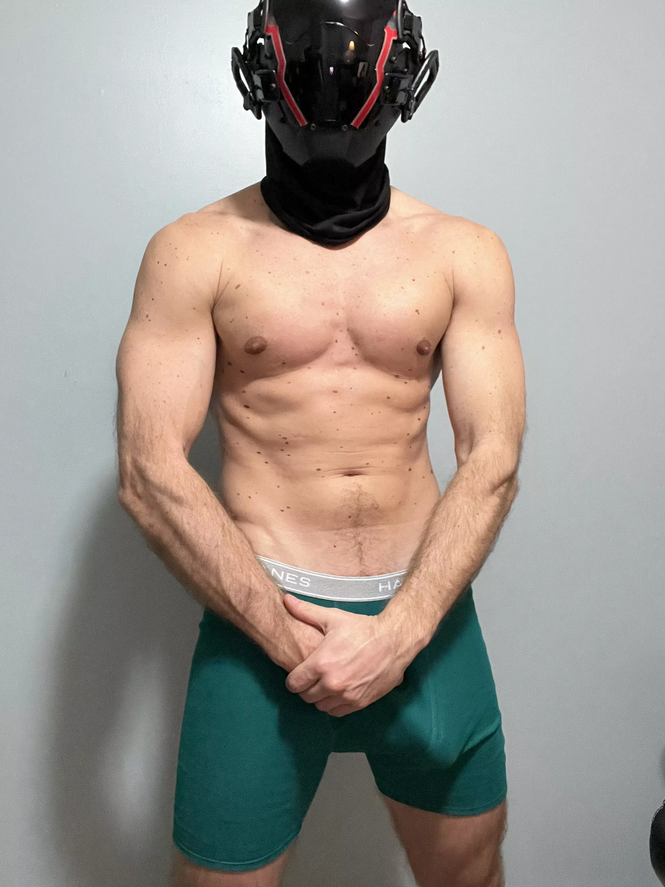 Worship your gaymer boyfriend or else posted by optimalformation49