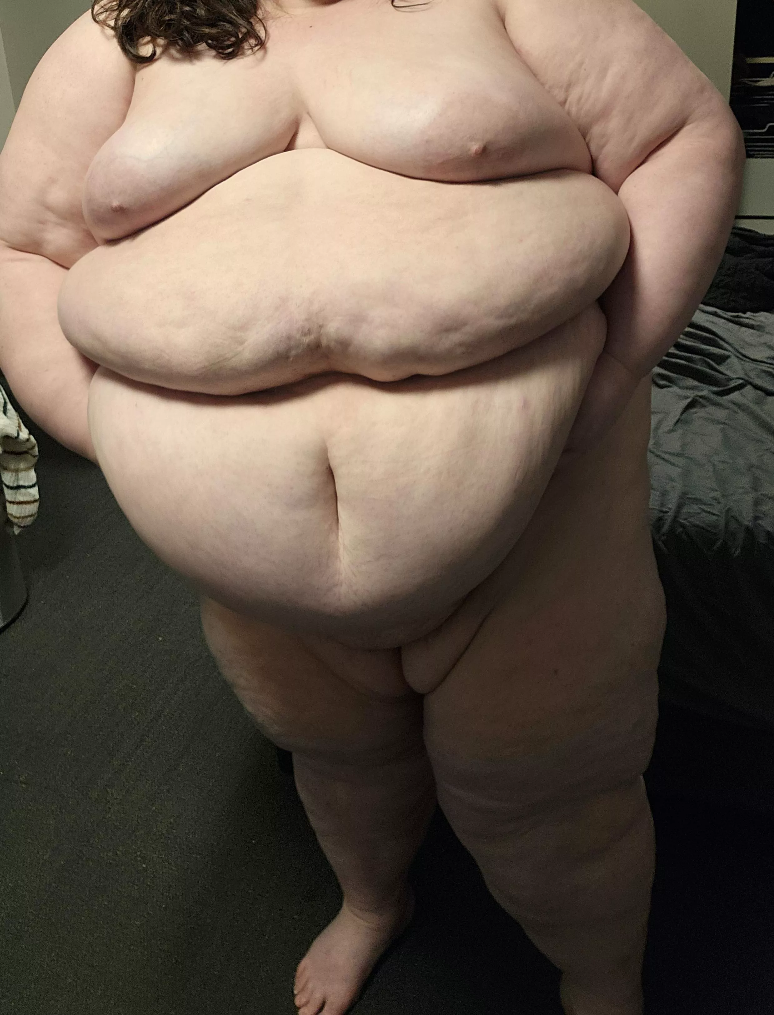 Would you like to play with me? posted by goddesscurvyy