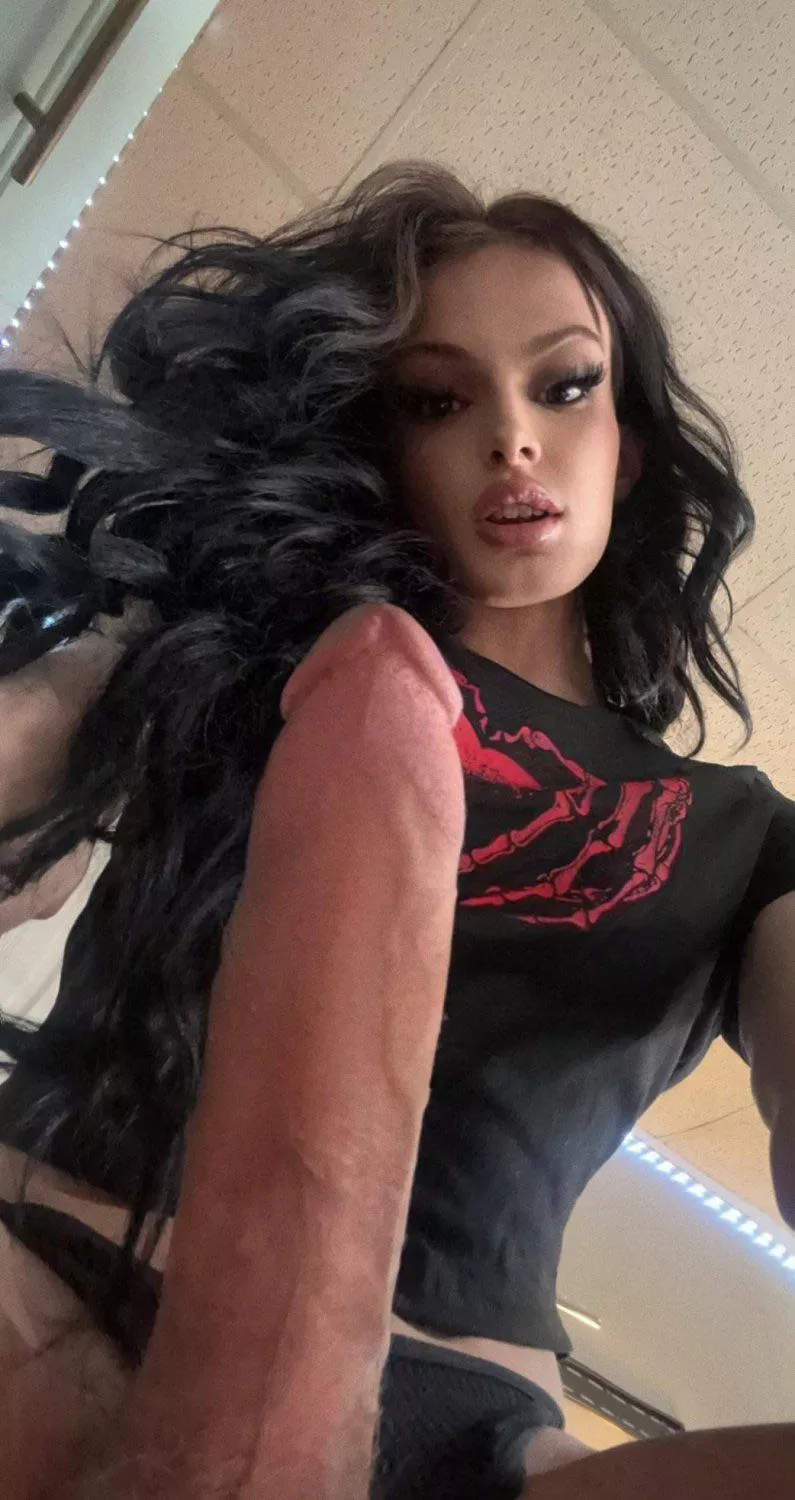 Would you ride or deep throat? posted by Designer_Emergency_3