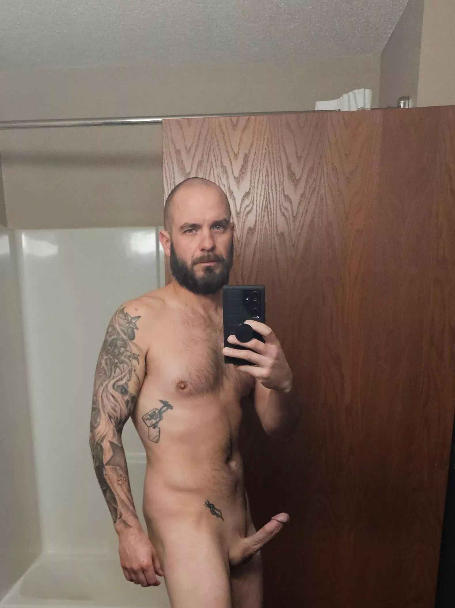 You walk in on me, what's your first move? posted by Urnextdoorneighbors