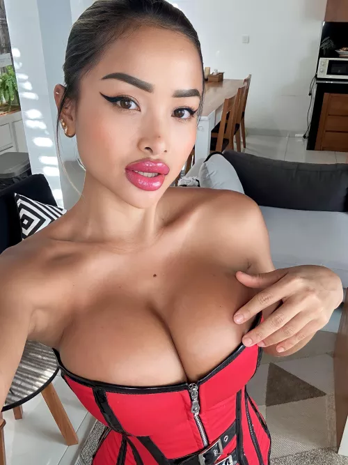 Your Asian Jessica Rabbit 💋 by AnnalinaXXX