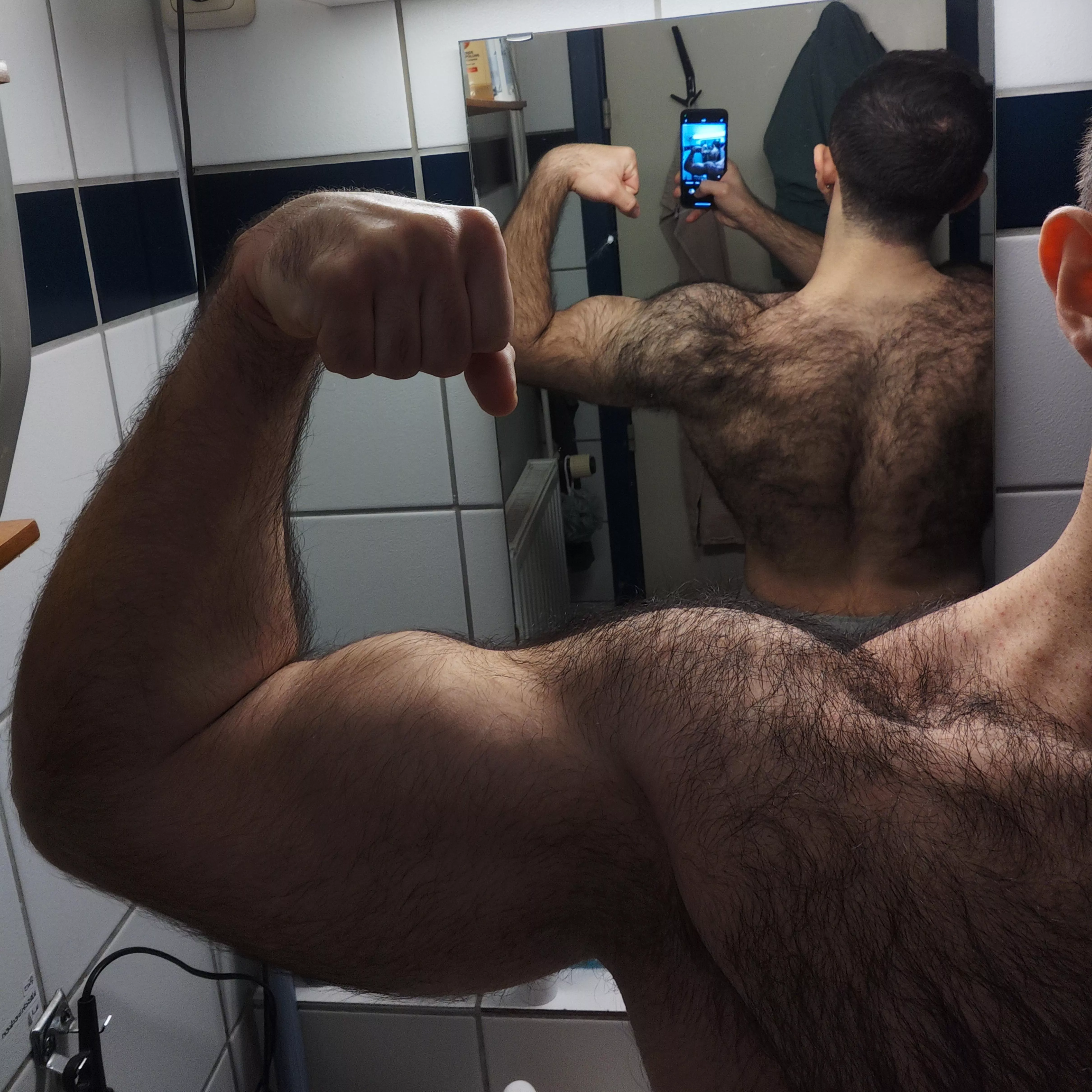(23) wide&hairy posted by bwdock
