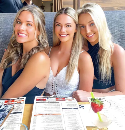 3 Blondes + Strawberry by sullima2014