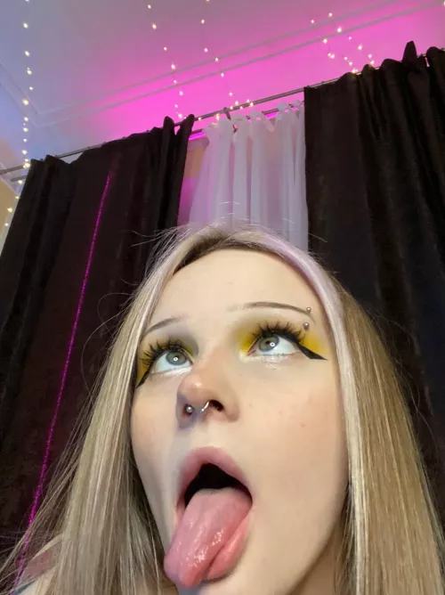 Am I your good girl? by GreyShelter