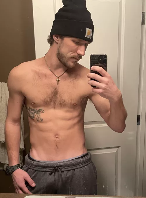 Back home from drinks, anyone down to chat? 👀 by Significant_Rip_5172