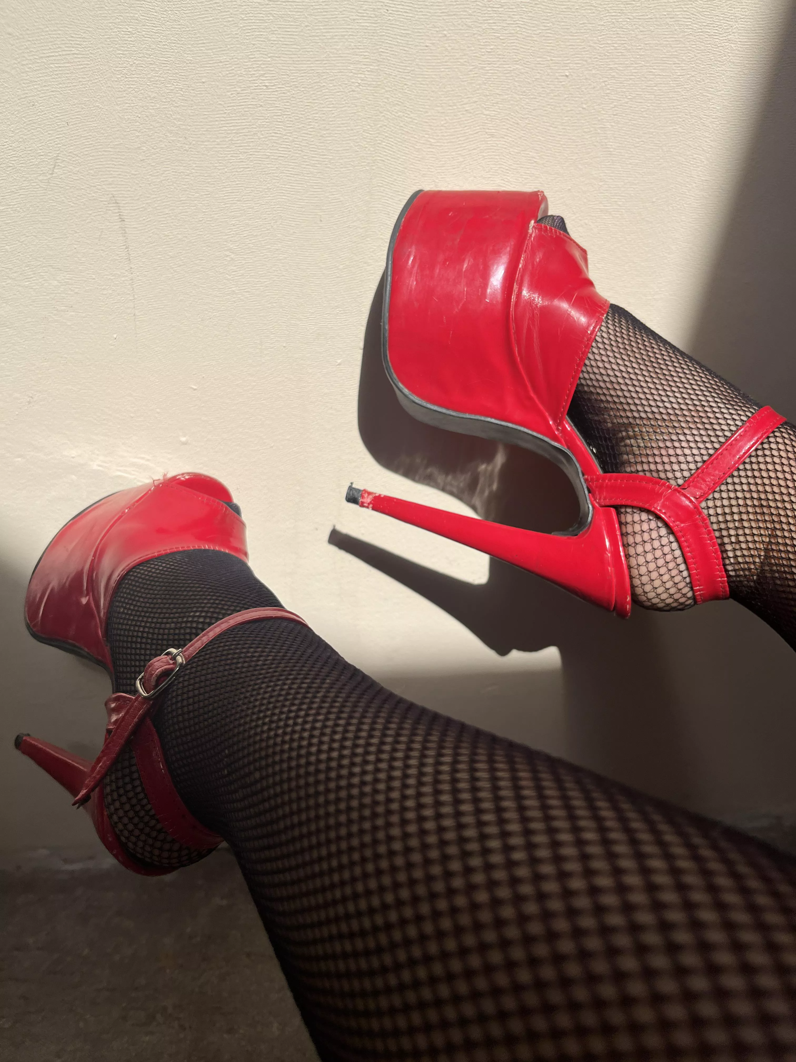 Black stockings and red heels. My favorite combination🔥 posted by babygirlmath