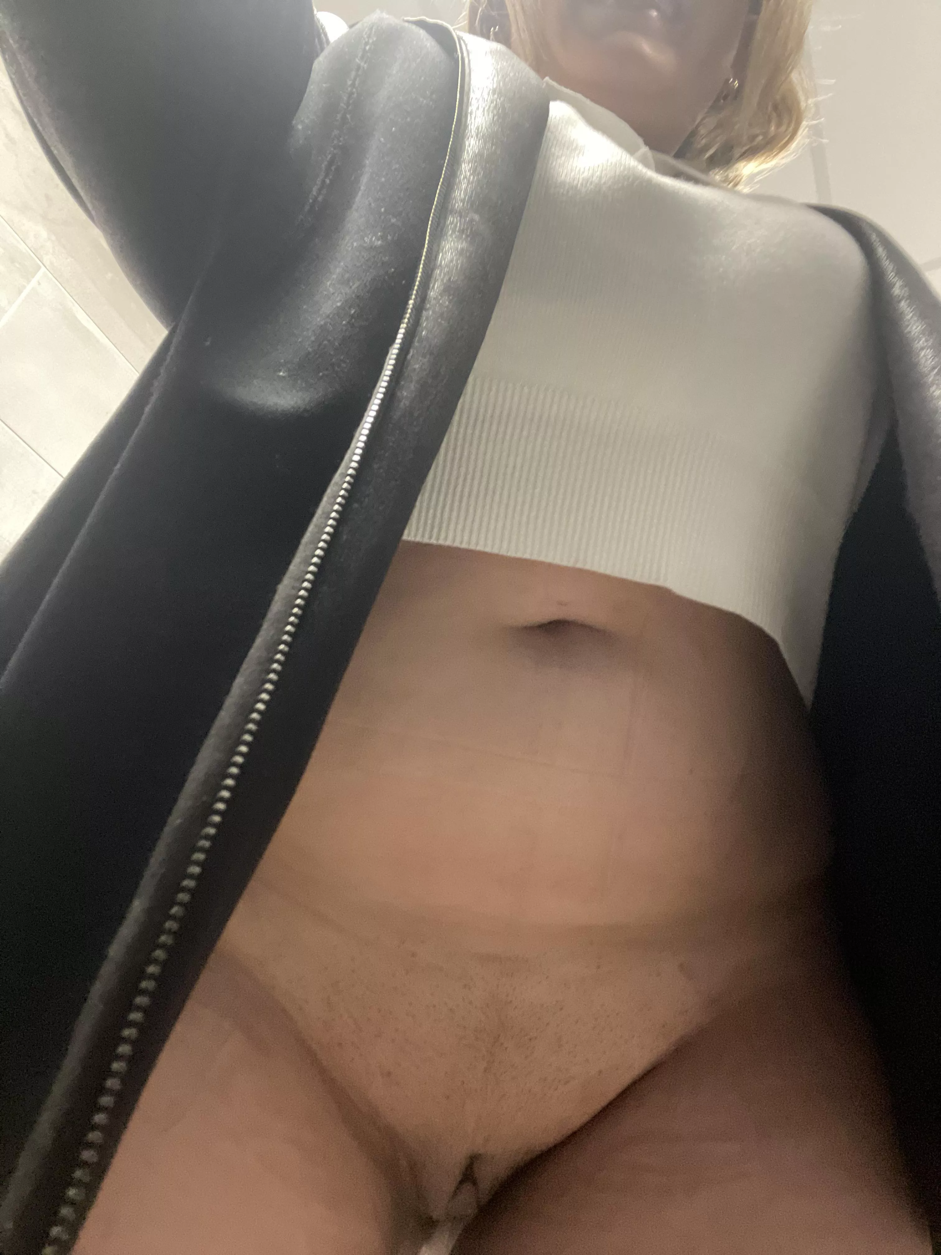 can i send you pics like this?? posted by weirdlycanadian_