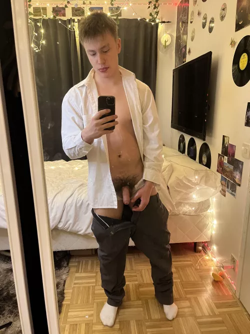 Can I surprise you with some fireworks?😜 by Jessdudez