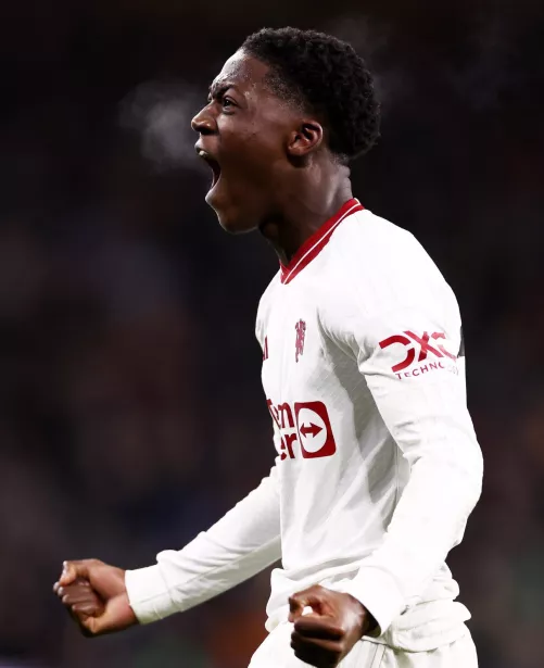 Good evening pedofiles…stop touching kids and listen up, Kobbie Mainoo scores a fucking worldie at the molineux in a 4-3 thriller by Hayden-fairsuiiiii