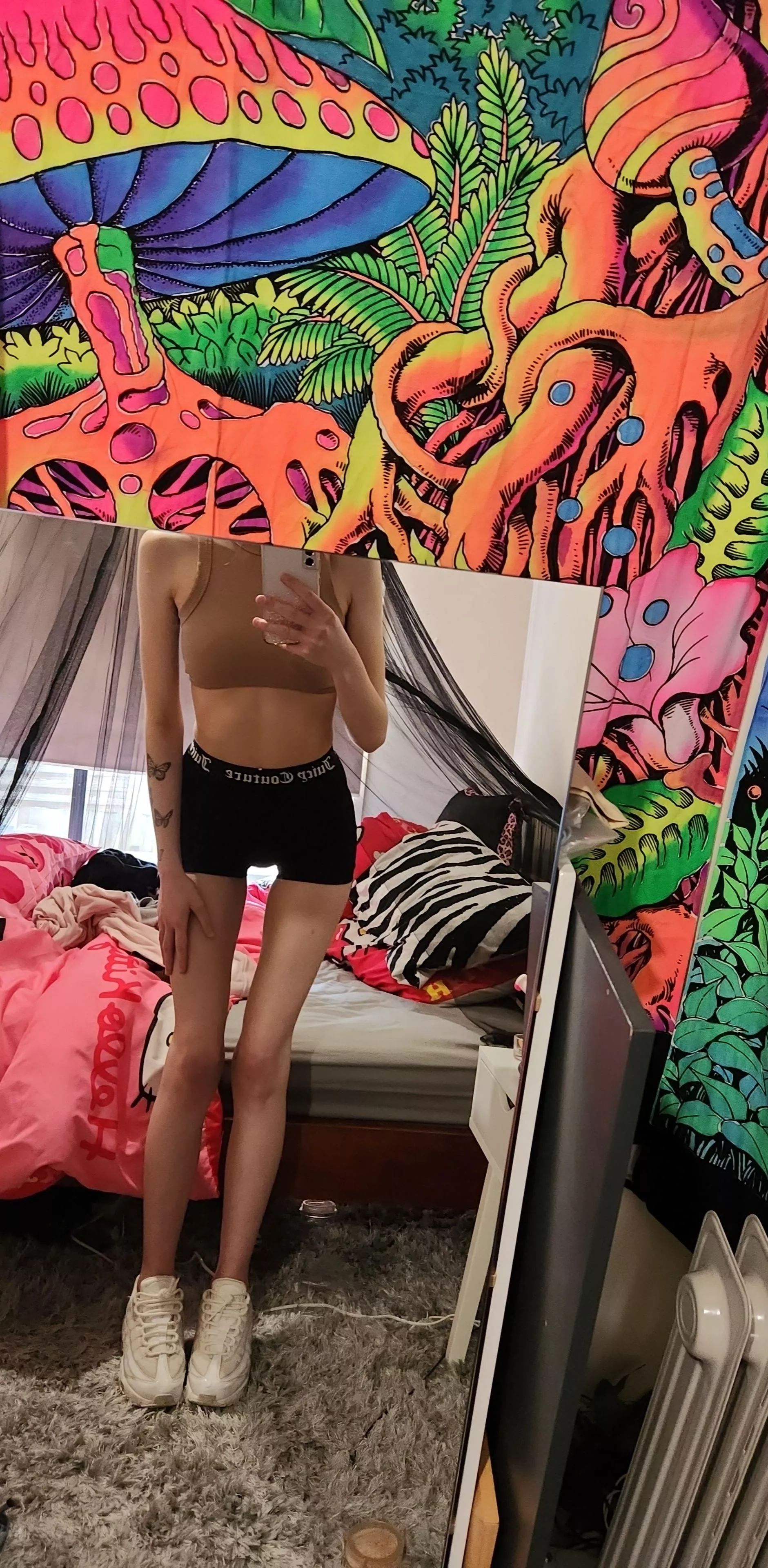 I love having a small frame posted by jemmjemss