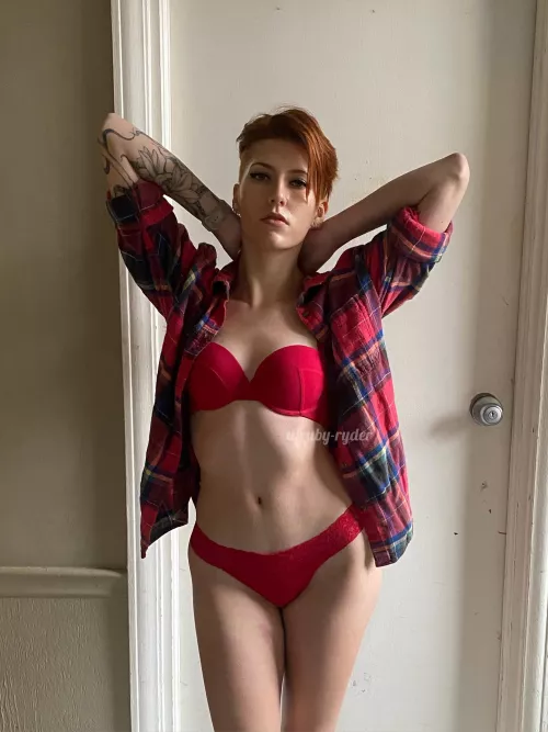 I love my flannel by ruby-ryder