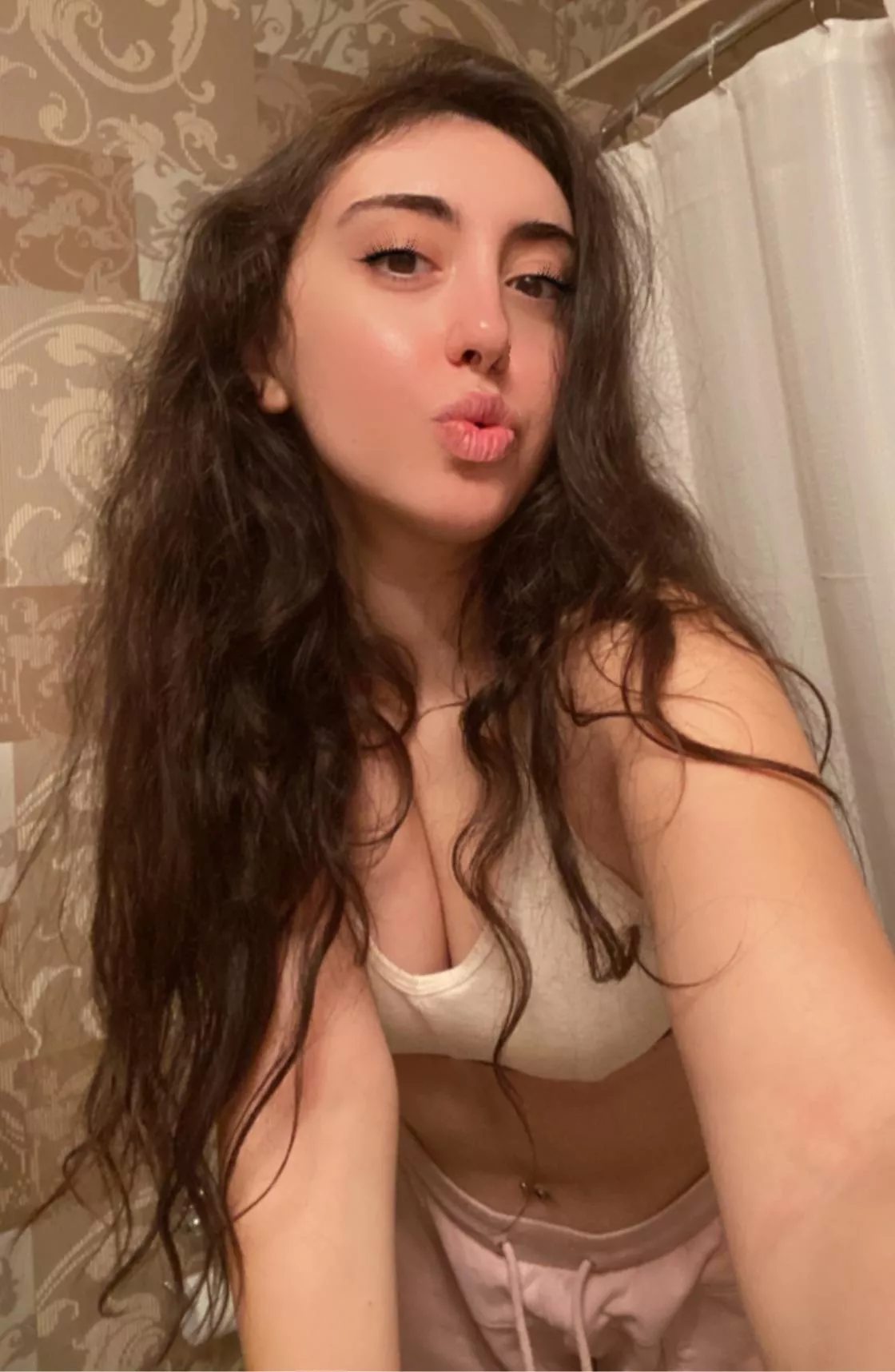 I think when i bend down i show just the right amount :3 posted by armenianfairy