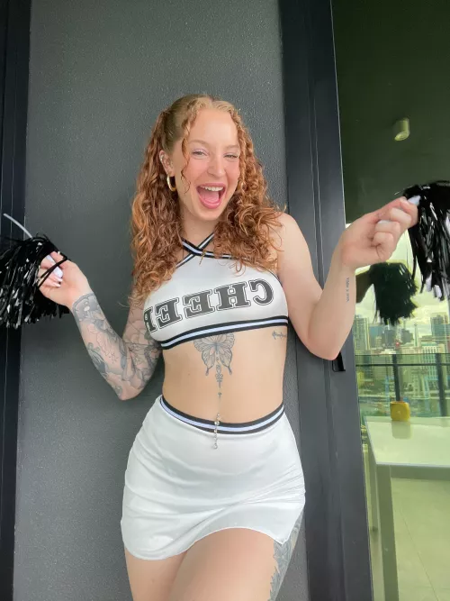 I'm the sluttiest cheerleader in the campus by Hartnersy