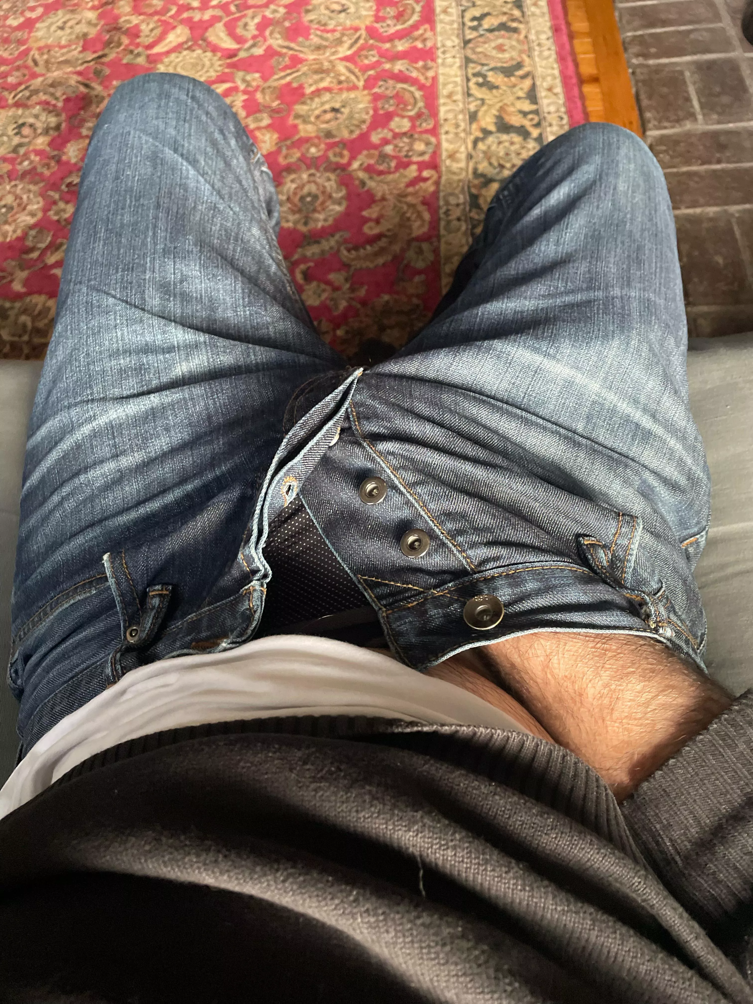 Is my (49) go-to tv watching pose inappropriate around strangers? posted by Obvious-Start1616